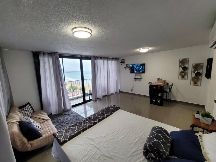 Coral Beach Studio W/ Ocean View سان خوان المظهر الخارجي الصورة